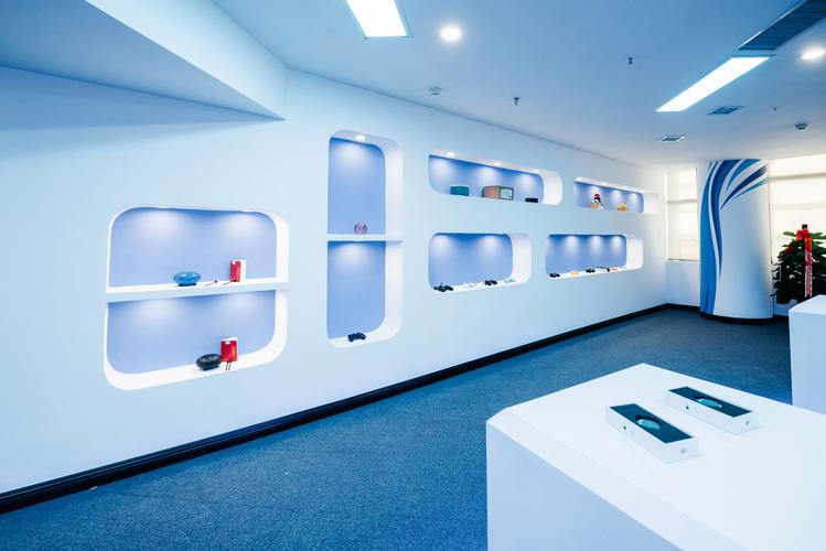 網家電與電子產品零售 進出口貿易及創意策劃的綜合業務模式探索